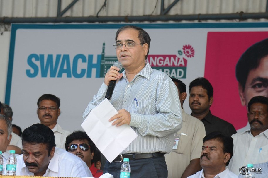 Telugu-Film-Industry-Participate-Swachh-Hyderabad